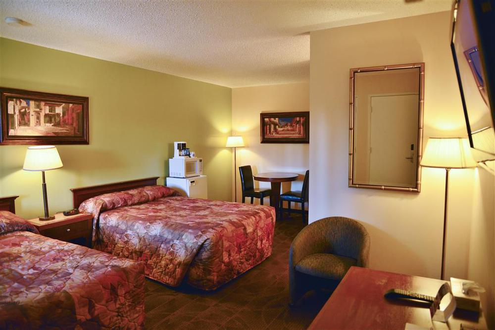 Canadas Best Value Inn Уайткорт Номер фото